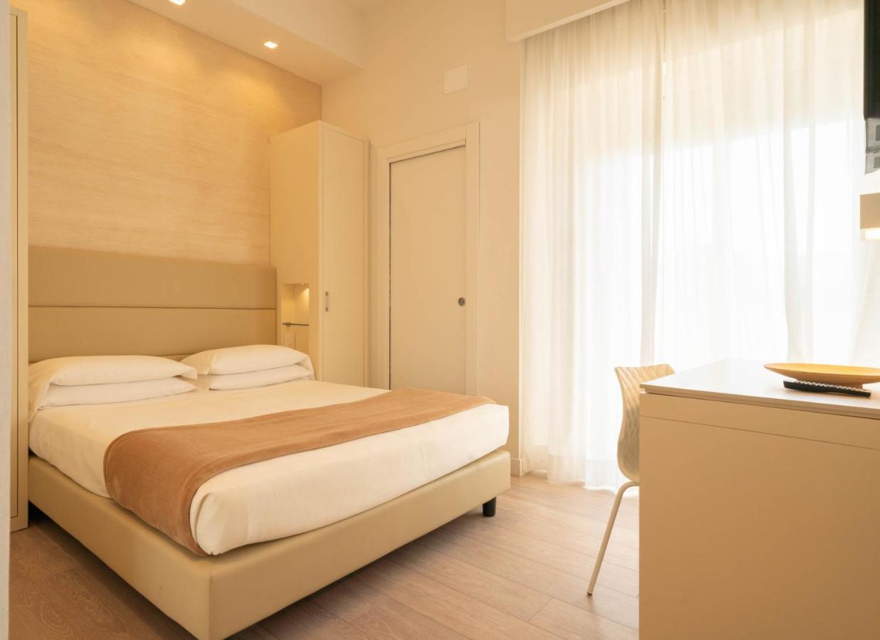 Hotel Bristol Cattolica Ngoại thất bức ảnh