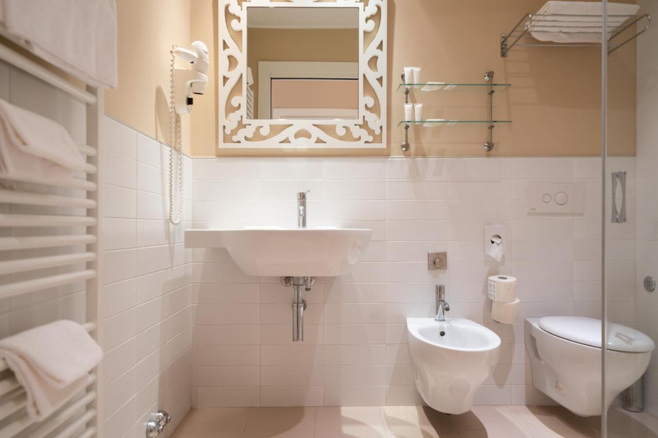 Hotel Bristol Cattolica Ngoại thất bức ảnh
