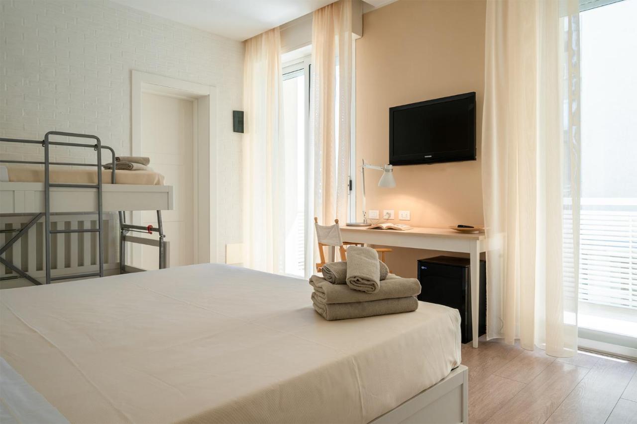 Hotel Bristol Cattolica Ngoại thất bức ảnh