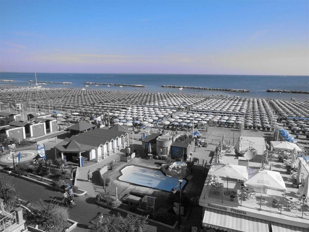Hotel Bristol Cattolica Ngoại thất bức ảnh