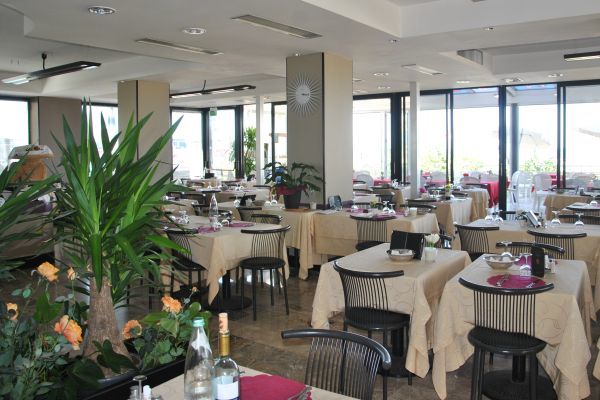 Hotel Bristol Cattolica Ngoại thất bức ảnh