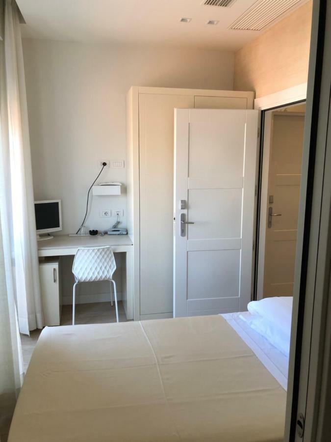 Hotel Bristol Cattolica Ngoại thất bức ảnh